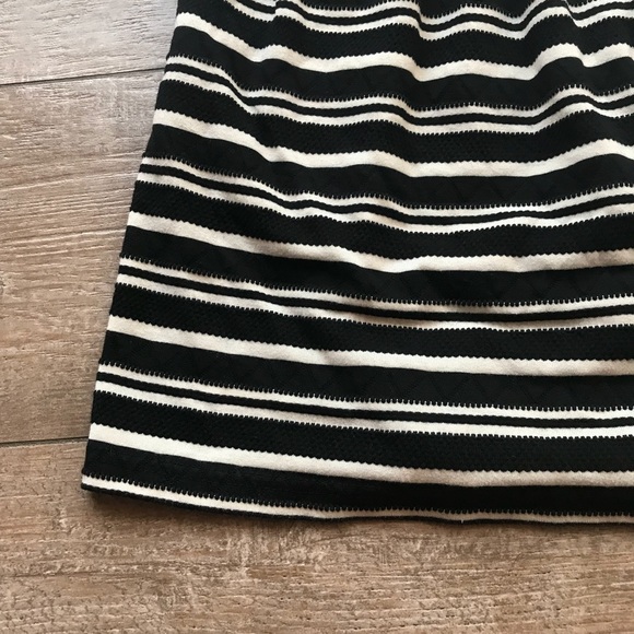 Madewell Black/White Striped Knit Silhouette Dress - Picture 2 of 8